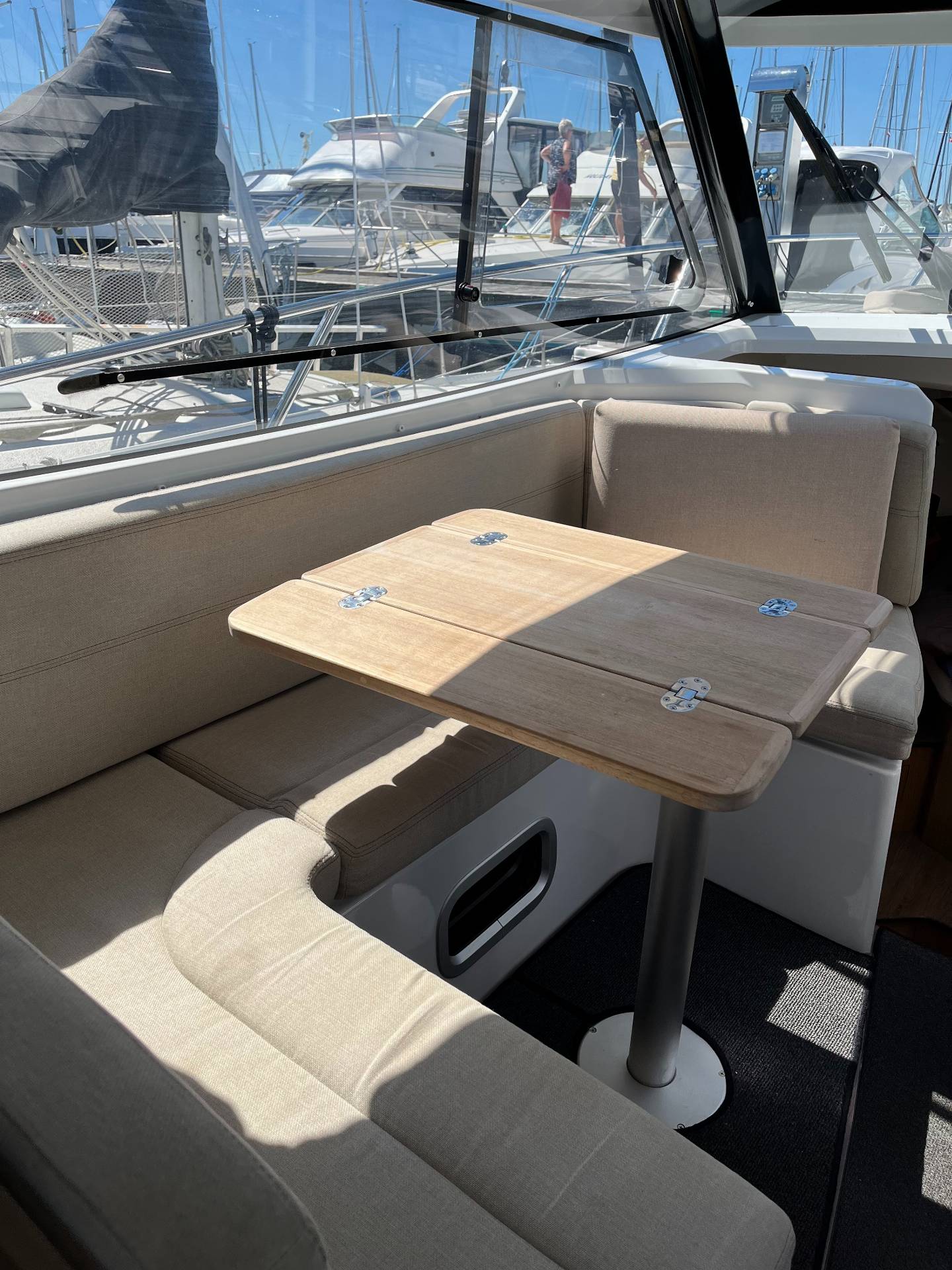 Beneteau Antares 8.80 m/ 250hk Mercury