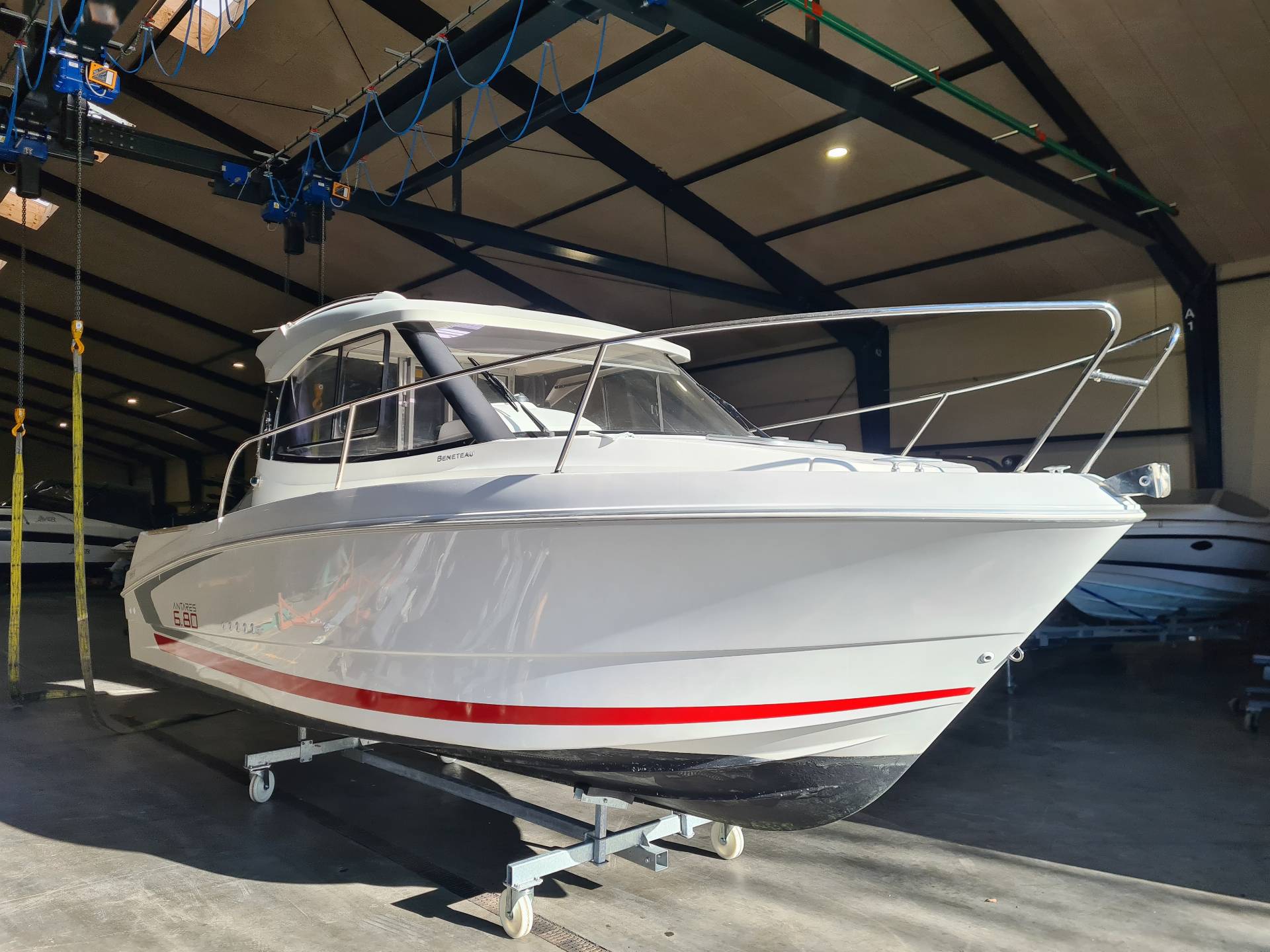 Beneteua Antares 6.80 - Yamaha F115/Udstyr