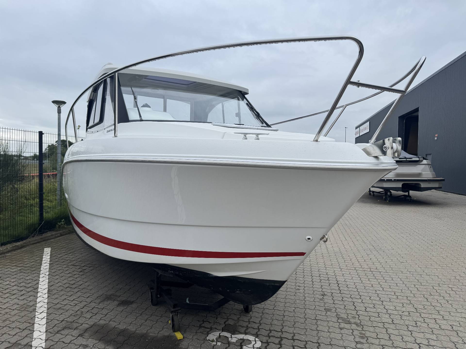 Beneteua Antares 6.80 - Yamaha F115/Udstyr