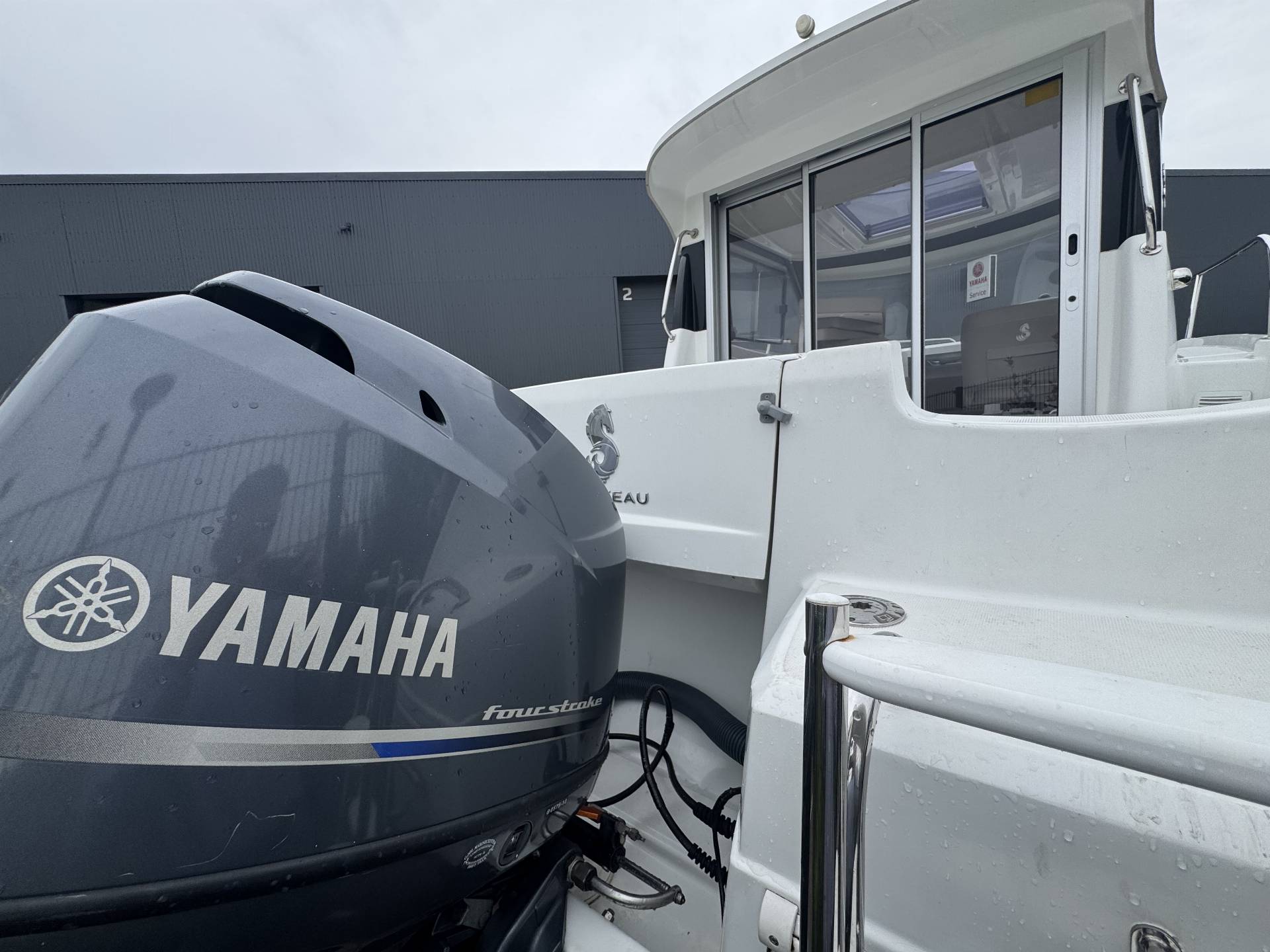 Beneteua Antares 6.80 - Yamaha F115/Udstyr