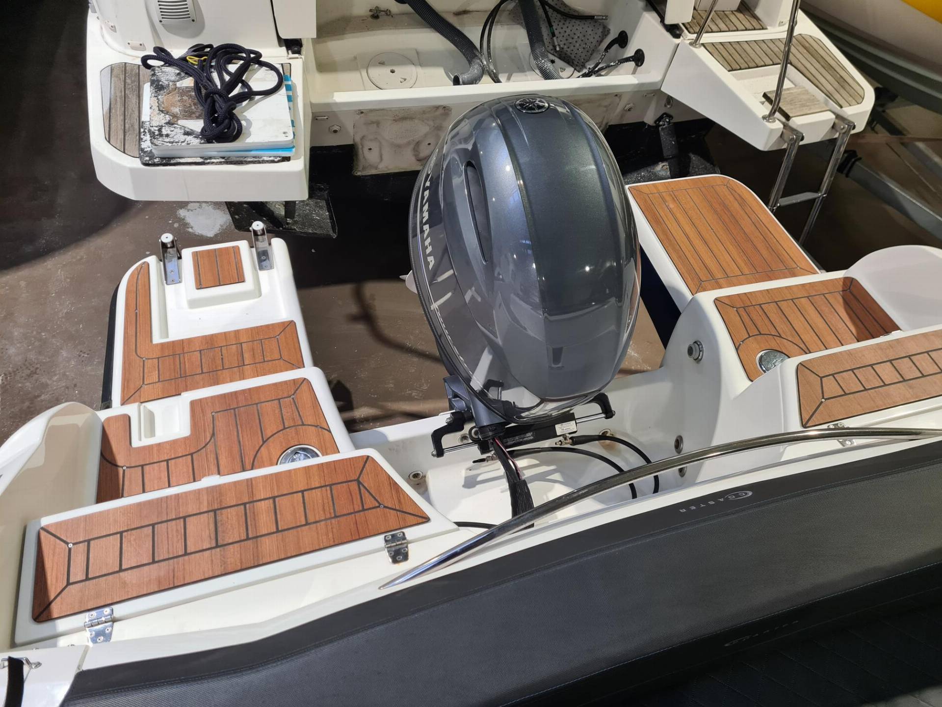 Coaster 600 BR m/100 HK Yamaha og udstyr