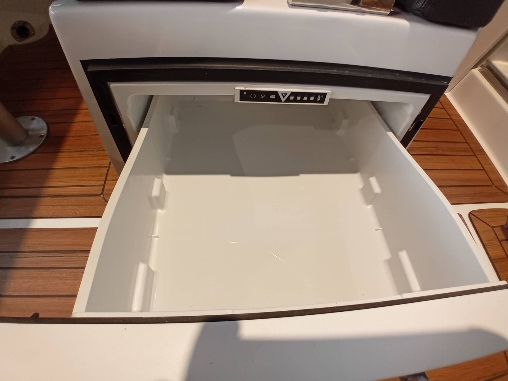 Coaster 600 DC - 100Hk Yamaha