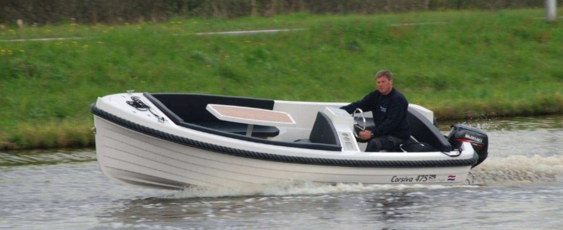 Corsiva 475 New Age - 25 HK/Udstyr