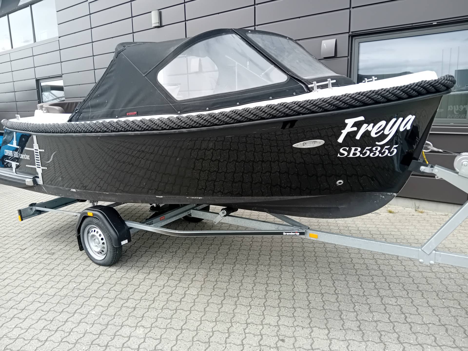 Corsiva 500 Tender m. 25hk Yamaha 4-takt