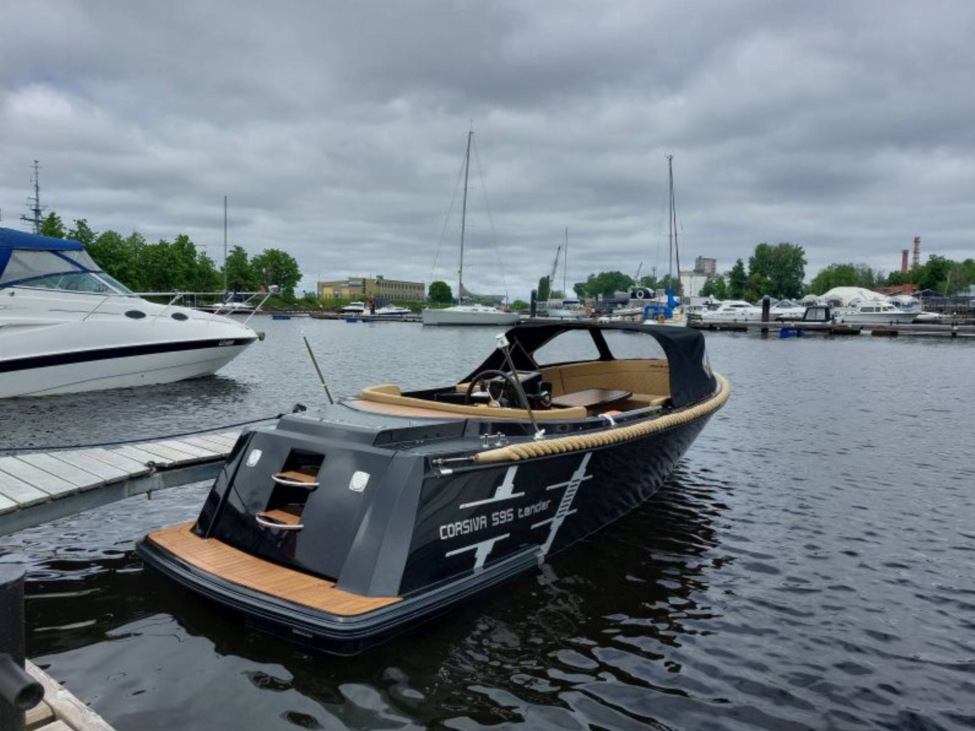 Corsiva 595 Tender - 25 HK Yamaha/Udstyr #1927