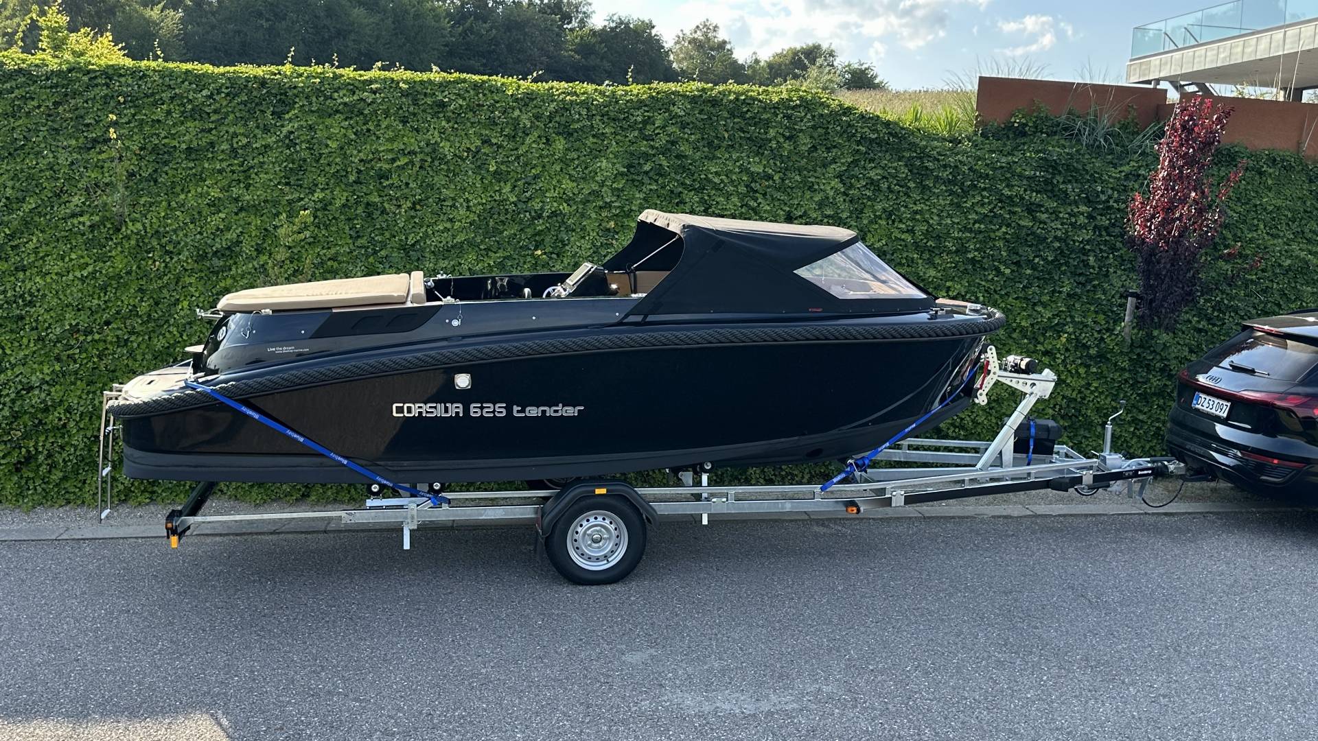Corsiva 625 Tender 40 HK/Loadet med udstyr!