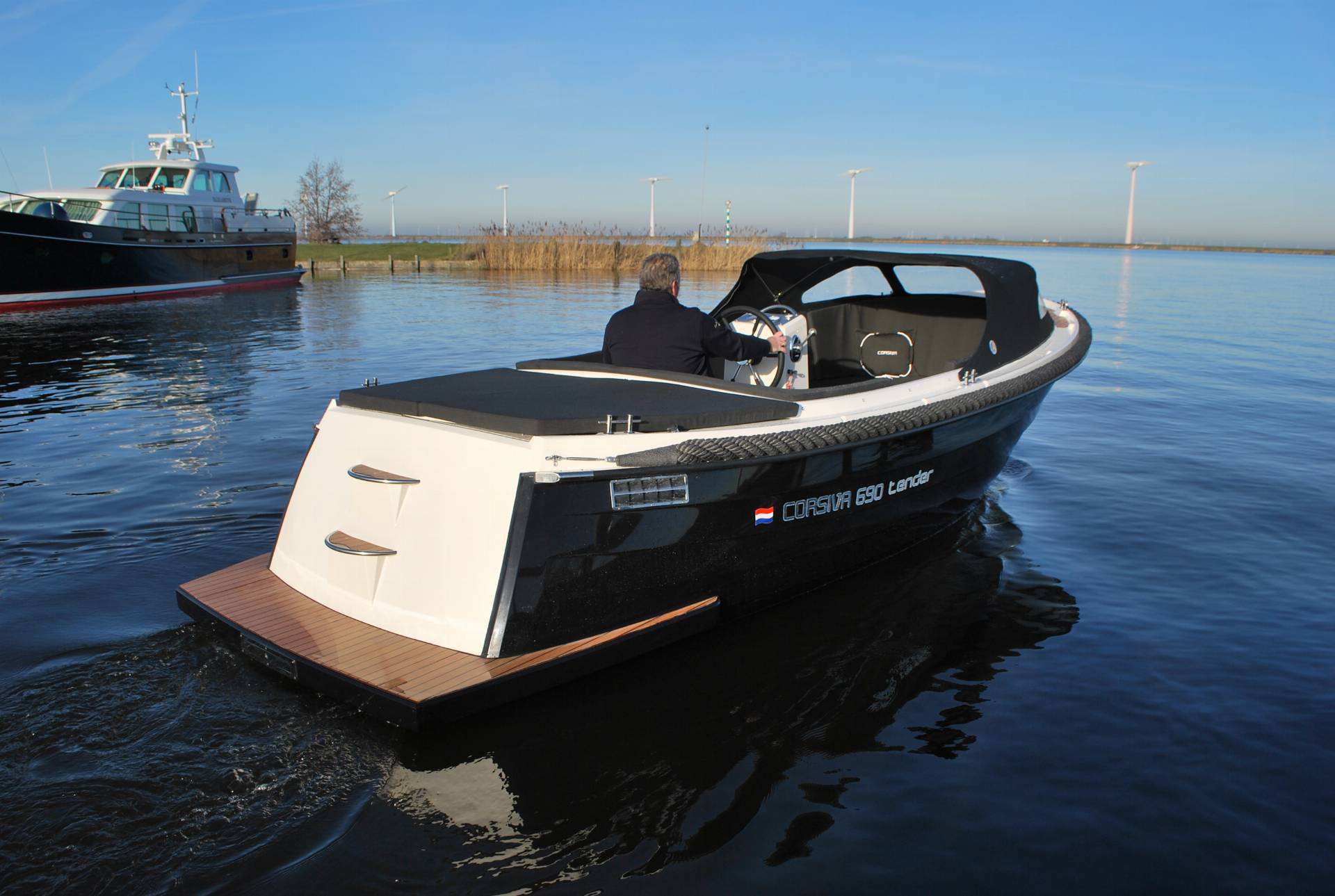Corsiva 690 Tender  - 40 HK Yamaha/Udstyr