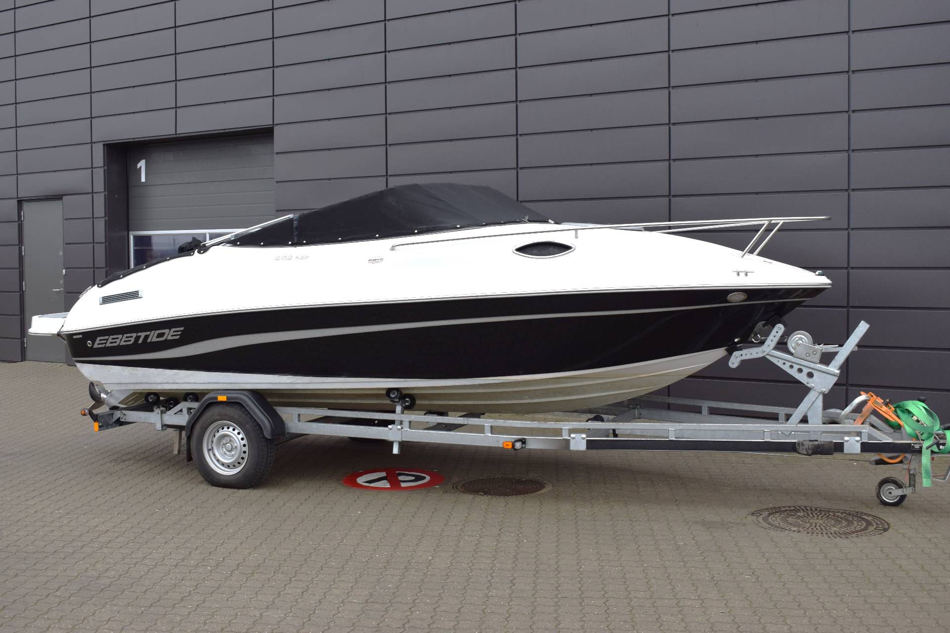 Ebbtide 202 Cuddy m/ Volvo Penta 3,0L - 135 hk