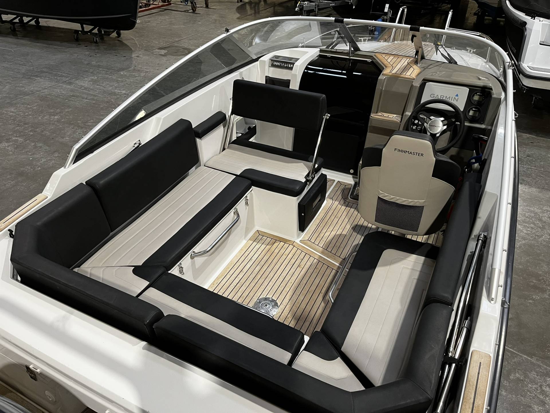 Finnmaster T6 - Yamaha F200 HK