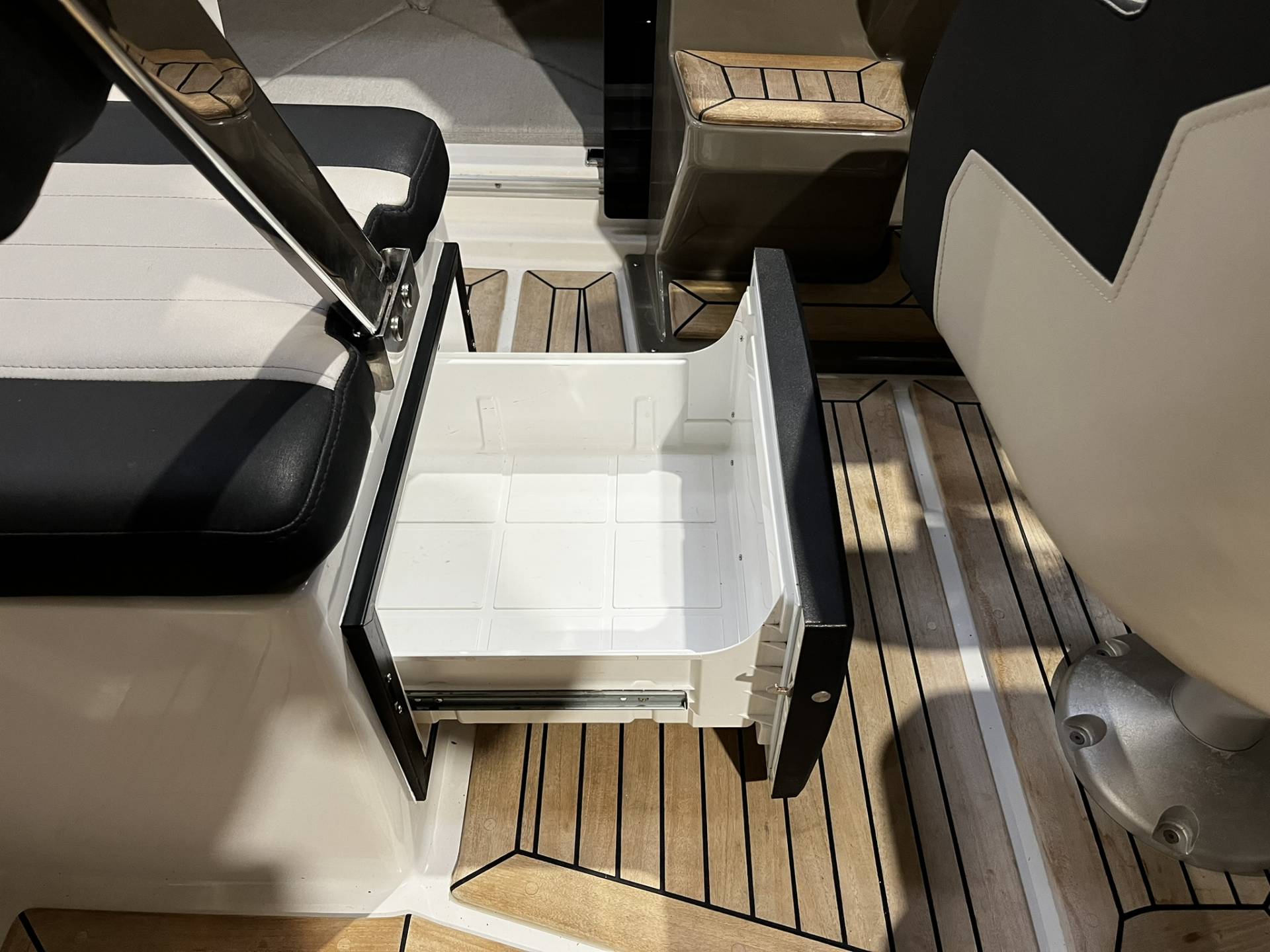 Finnmaster T6 - Yamaha F200 HK