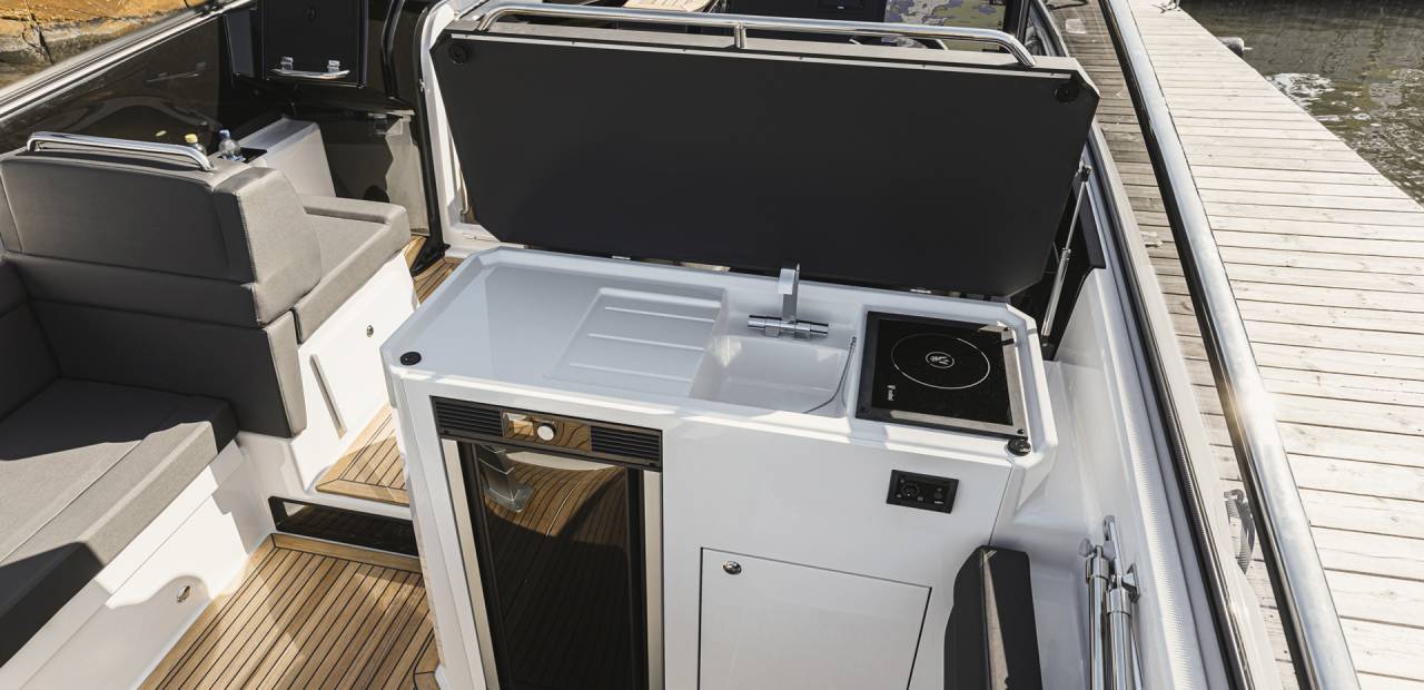 Finnmaster T9 - 2 X F300 Yamaha/Udstyr