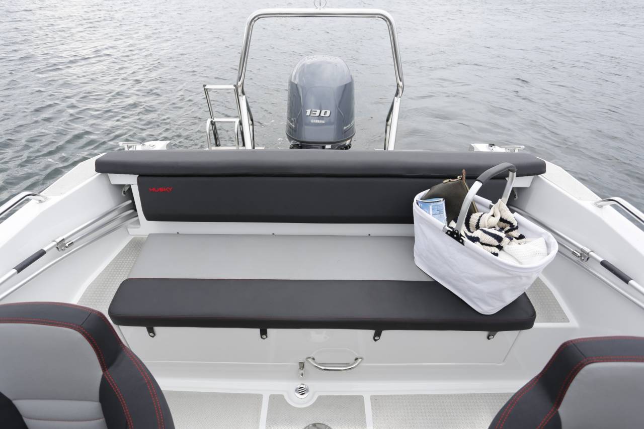 Finnmaster Husky R6 - Yamaha 150/Udstyr