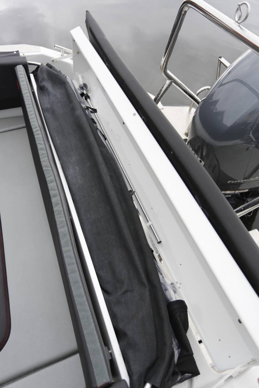 Finnmaster Husky R6 - Yamaha 150/Udstyr