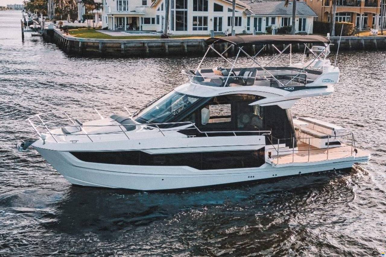 Galeon 400 Fly