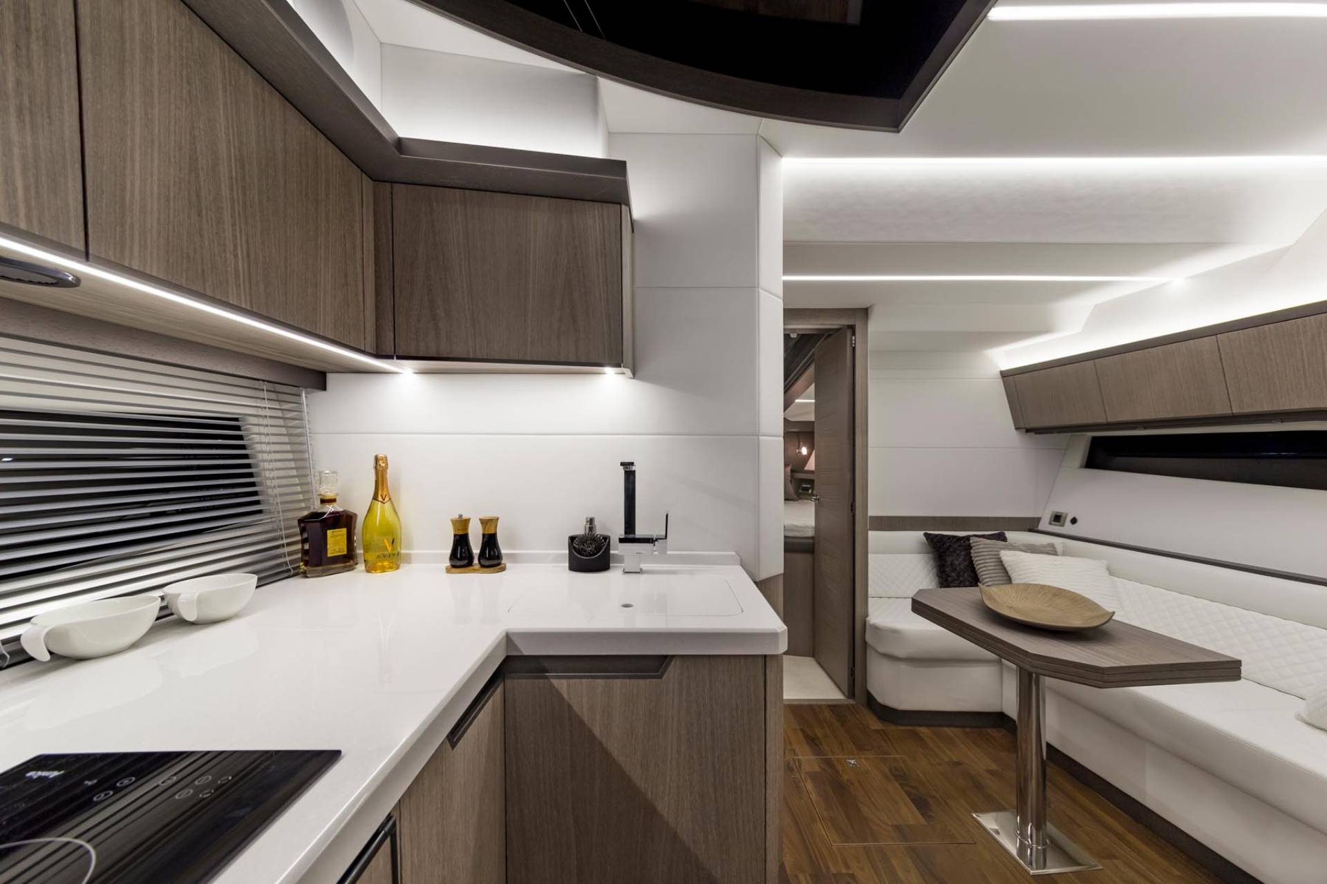 Galeon 425 HTS