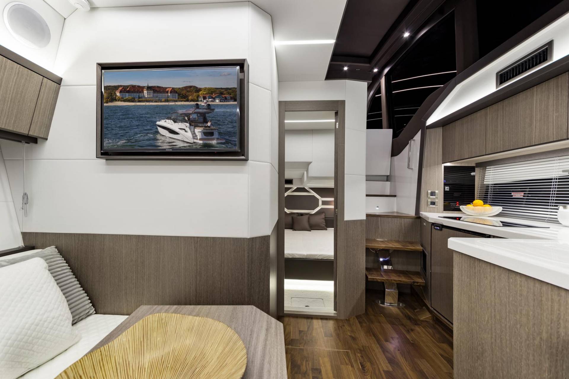 Galeon 425 HTS