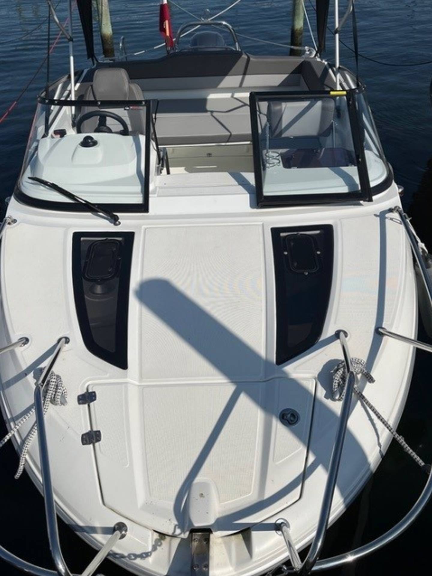 Jeanneau 6.5 DC - 175 HK Yamaha/Udstyr