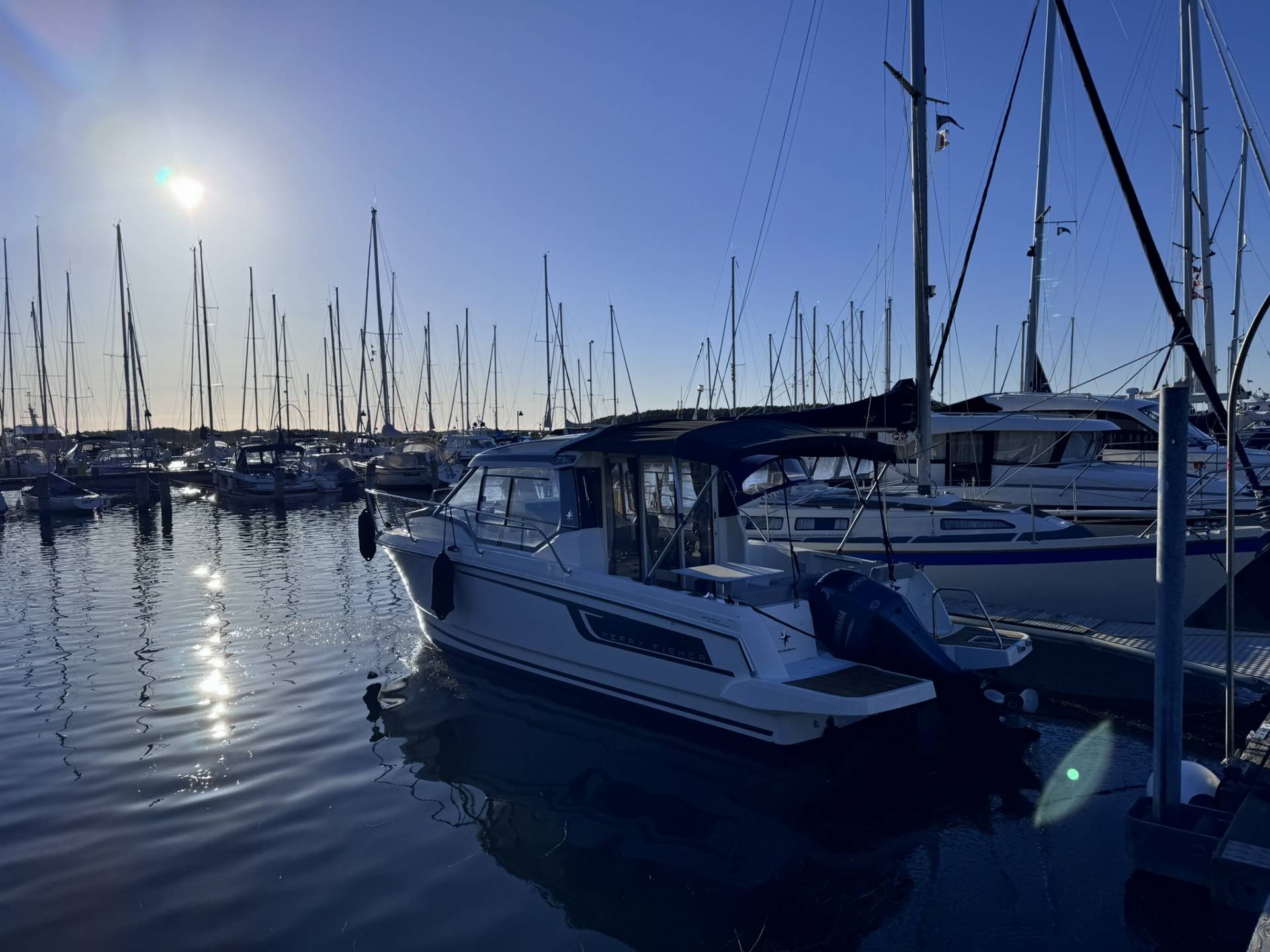 Jeanneau Merry Fisher 795 - 200 HK Yamaha/Udstyr