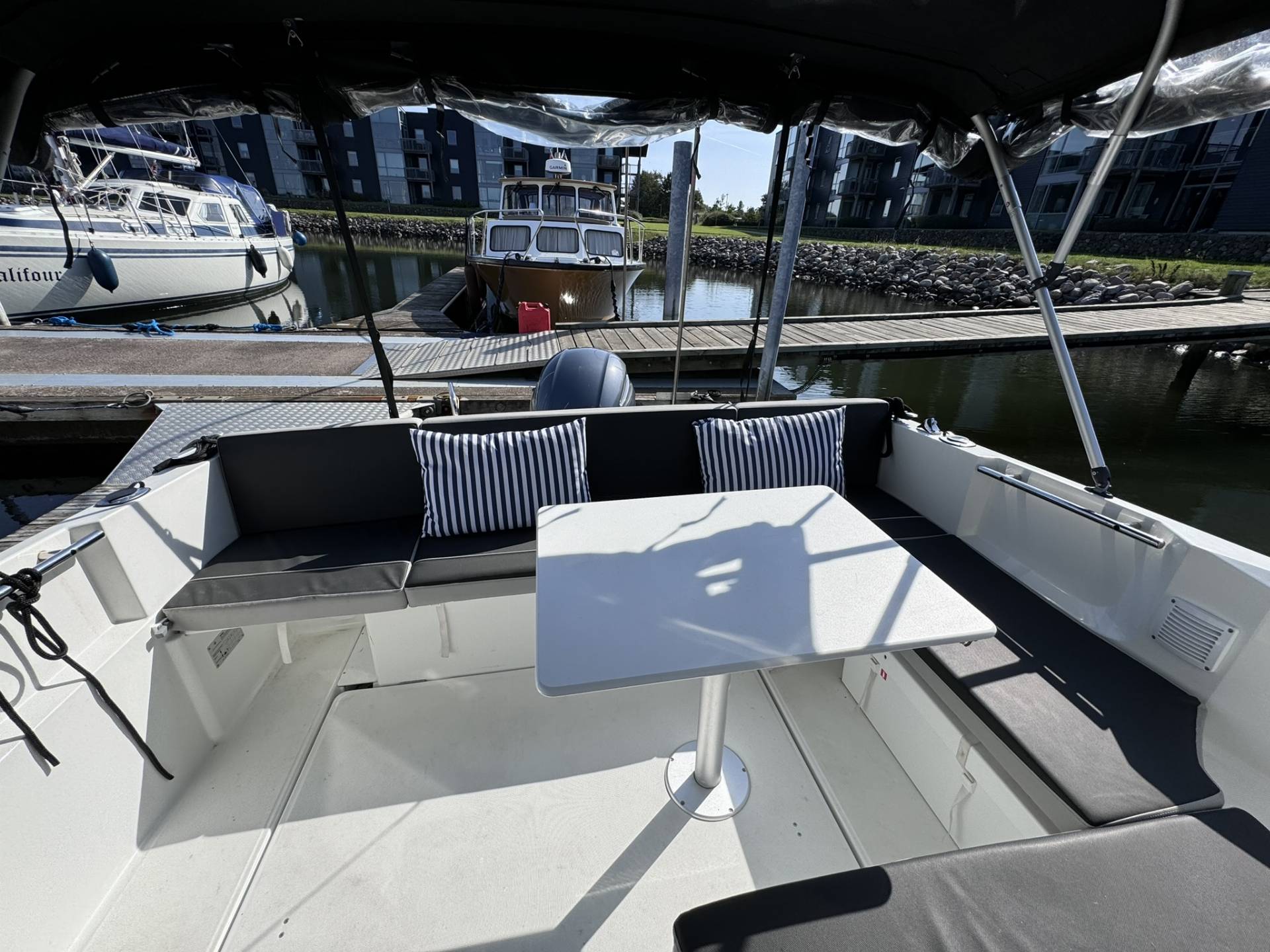 Jeanneau Merry Fisher 795 - 200 HK Yamaha/Udstyr