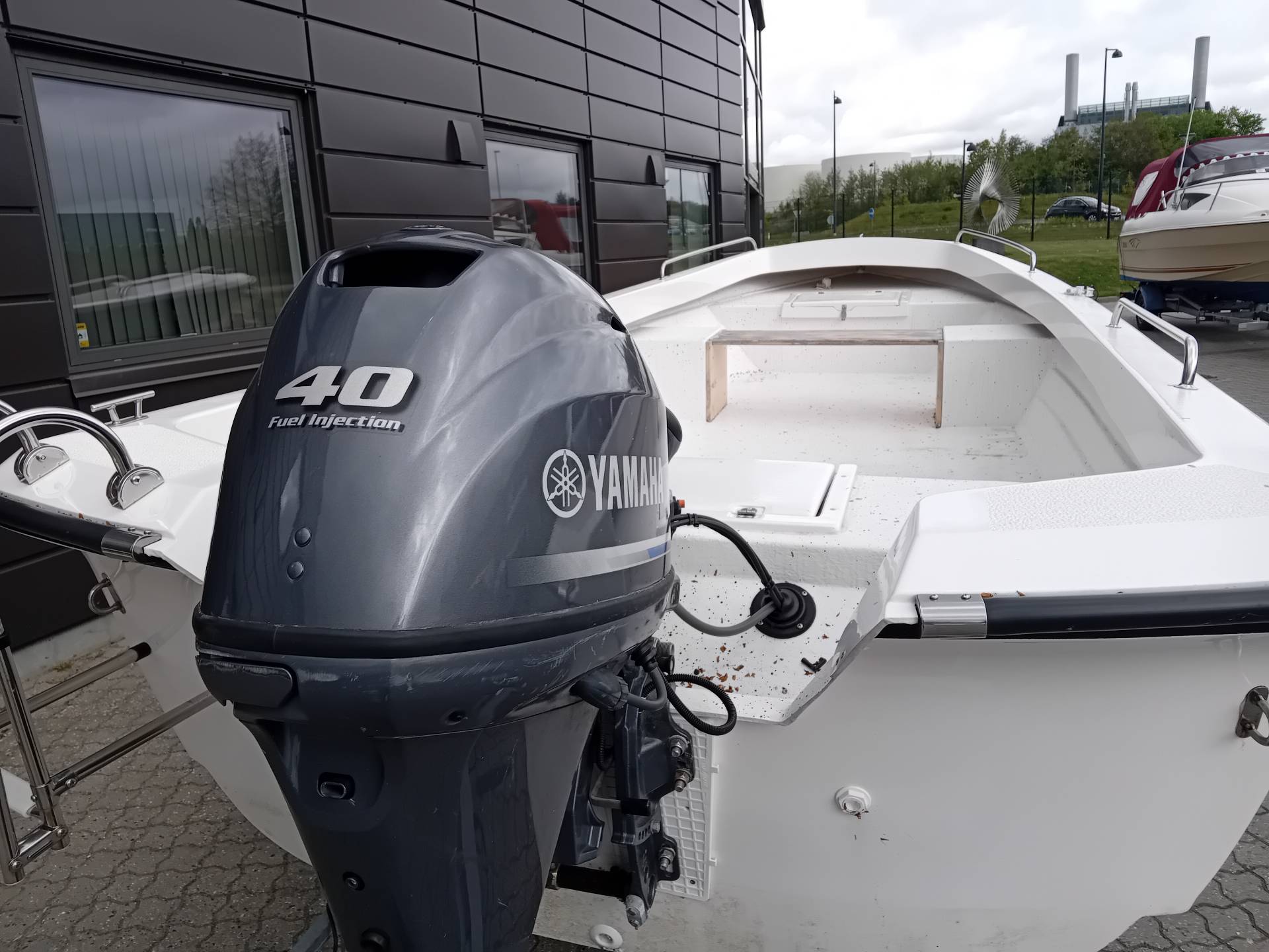 Nydam 550 m/ Yamaha F40