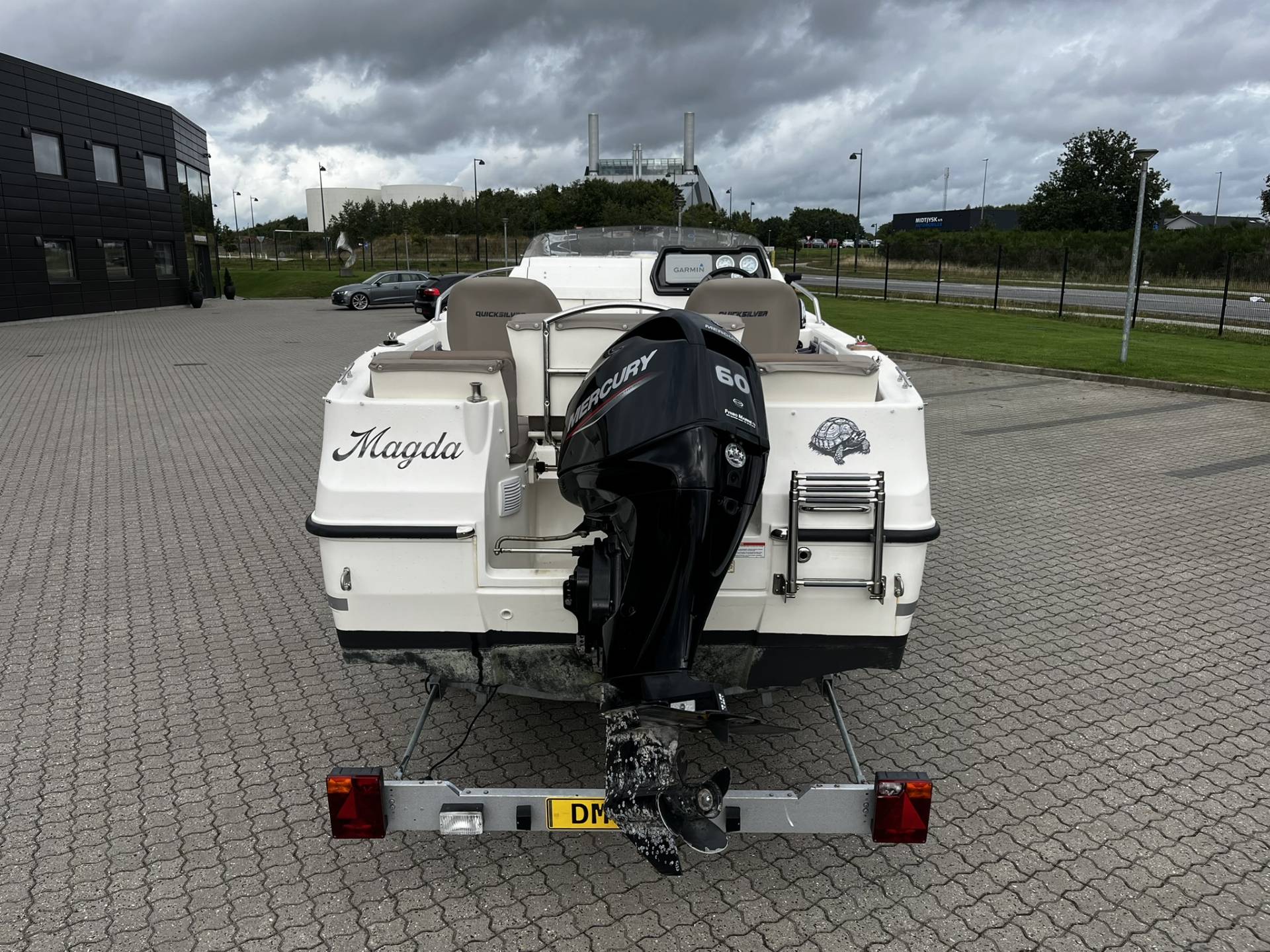 Quicksilver 455 Cabin