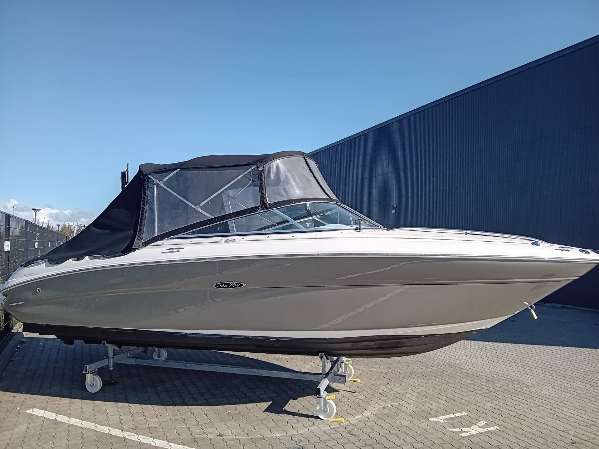 Searay 220  Sunsport m/ Mercruiser 4.3
