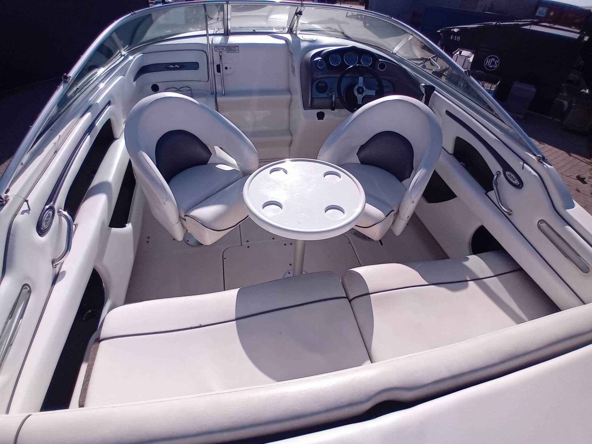 Searay 220  Sunsport m/ Mercruiser 4.3
