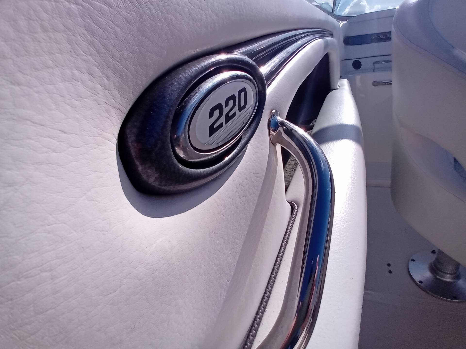Searay 220  Sunsport m/ Mercruiser 4.3