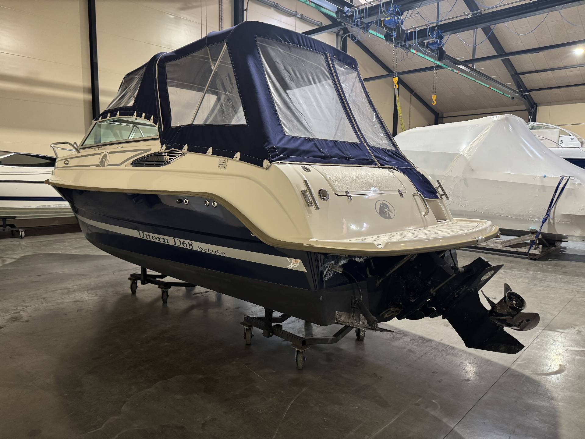Uttern D68 Exclusive - Mercruiser 4.3