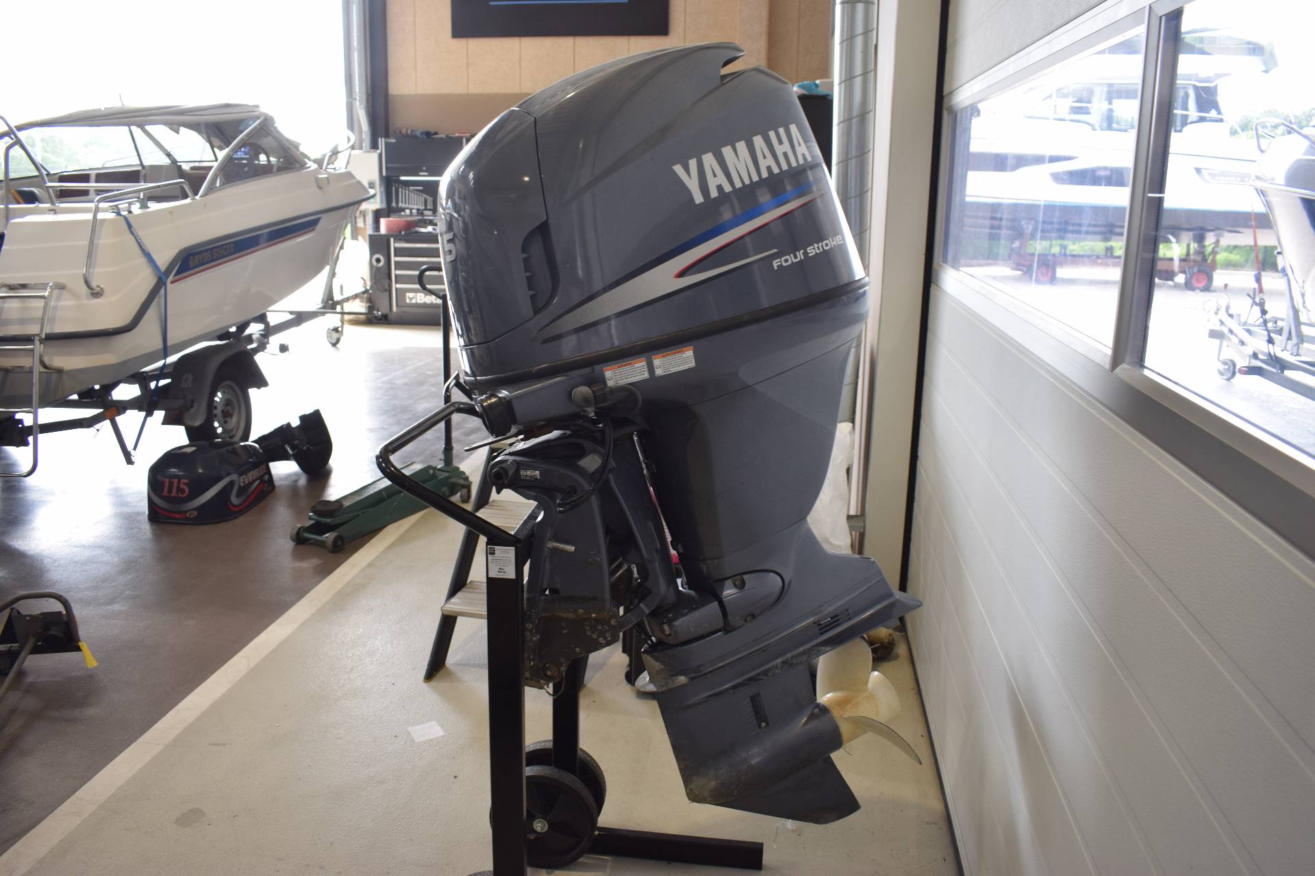 Yamaha F115 HK - 2010