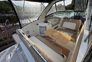 Bayliner Ciera 8 - Mercruiser 250 HK/Udstyr