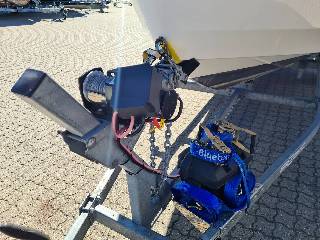 Bella 500 BR - 80 HK Mercury/Udstyr