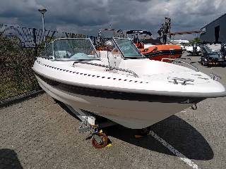 Bella 512 Excel Bowrider m/100hk Mercury 4-takt efi