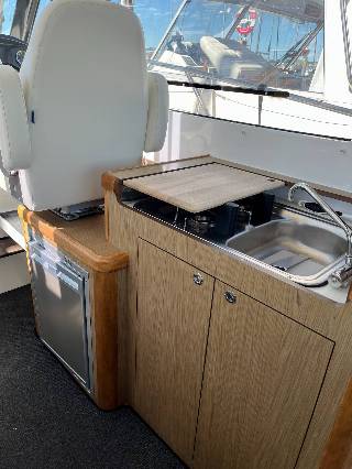 Beneteau Antares 8.80 m/ 250hk Mercury
