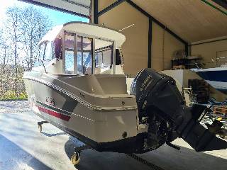 Beneteua Antares 6.80 - Yamaha F115/Udstyr