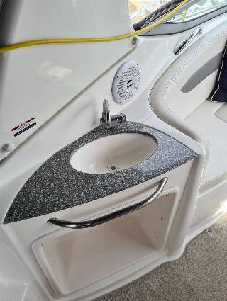 Chaparral 250 Signature - Volvo Penta 5.7L GXI/Udstyr