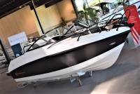 Coaster 600 BR CARBON EDT - 150 HK Yamaha/Udstyr