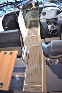Coaster 600 BR CARBON EDT - 150 HK Yamaha/Udstyr