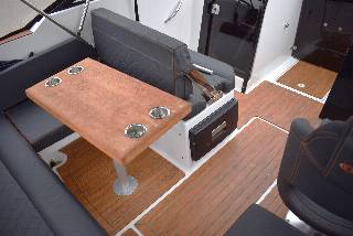 Coaster 600 BR m/100 HK Yamaha og udstyr