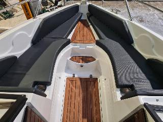 Coaster 600 BR m/100 HK Yamaha og udstyr