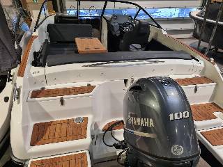 Coaster 600 BR m/100 HK Yamaha og udstyr