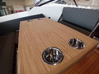 Coaster 600 DC - 100 HK Yamaha/udstyr