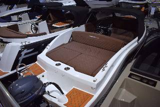 Corsiva 505 New Age - 25 HK Yamaha/Udstyr