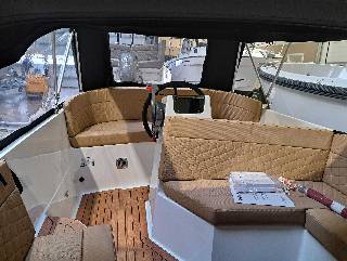 Corsiva 565 New Age - 25 HK Yamaha/Udstyr