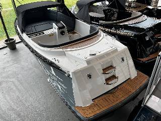 Corsiva 595 Tender - 25 HK Yamaha/Udstyr