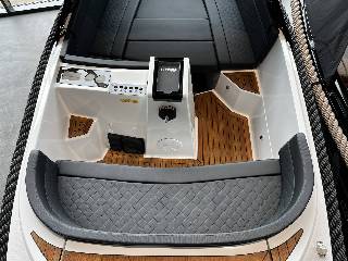 Corsiva 595 Tender - 25 HK Yamaha/Udstyr
