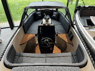 Corsiva 600 Tender - 25 HK Yamaha/Udstyr