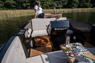 Corsiva 625 Tender 25 HK Yamaha/Udstyr