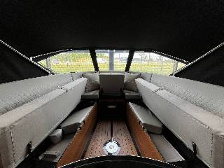 Corsiva 625 Tender 25 HK Yamaha/Udstyr