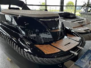 Corsiva 625 Tender 25 HK Yamaha/Udstyr
